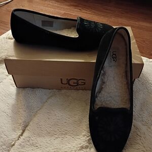 UGG Black Suede Fleece-Lined Slip-On Alloway Loafers -Size 8